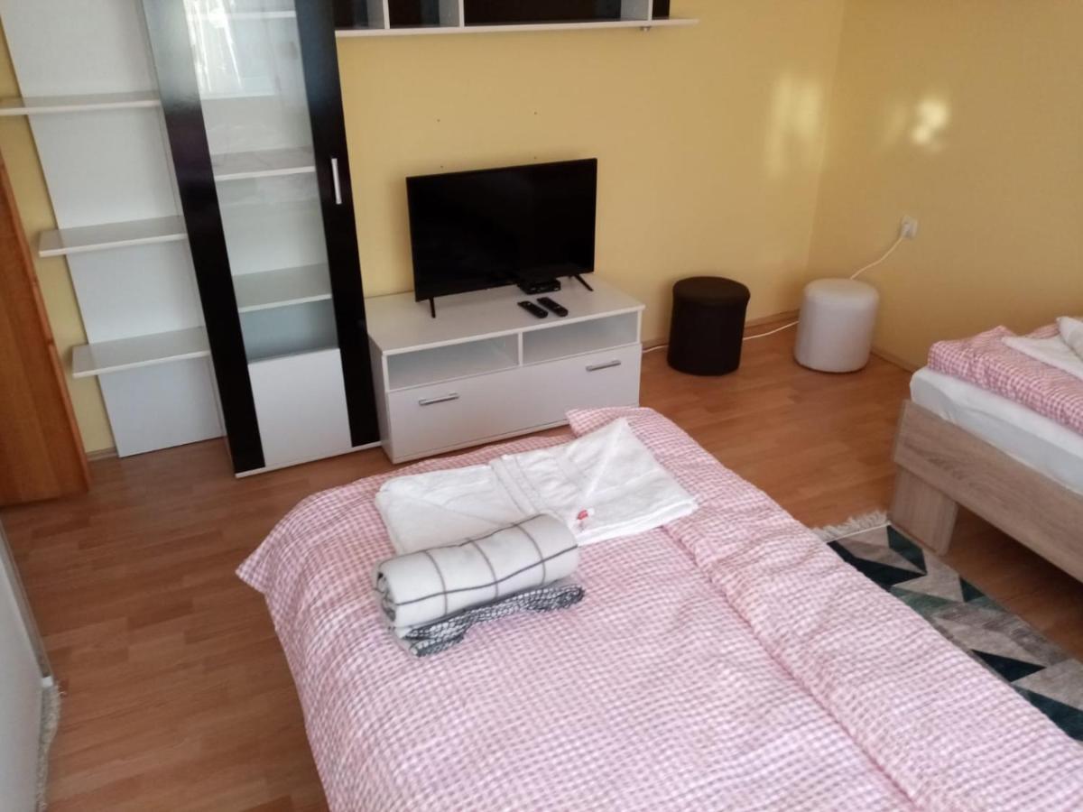 Lale'S Room Palić Esterno foto