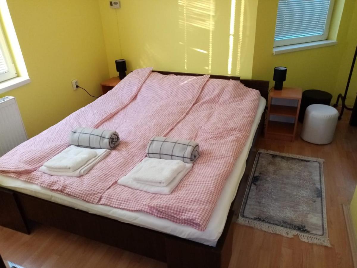 Lale'S Room Palić Esterno foto